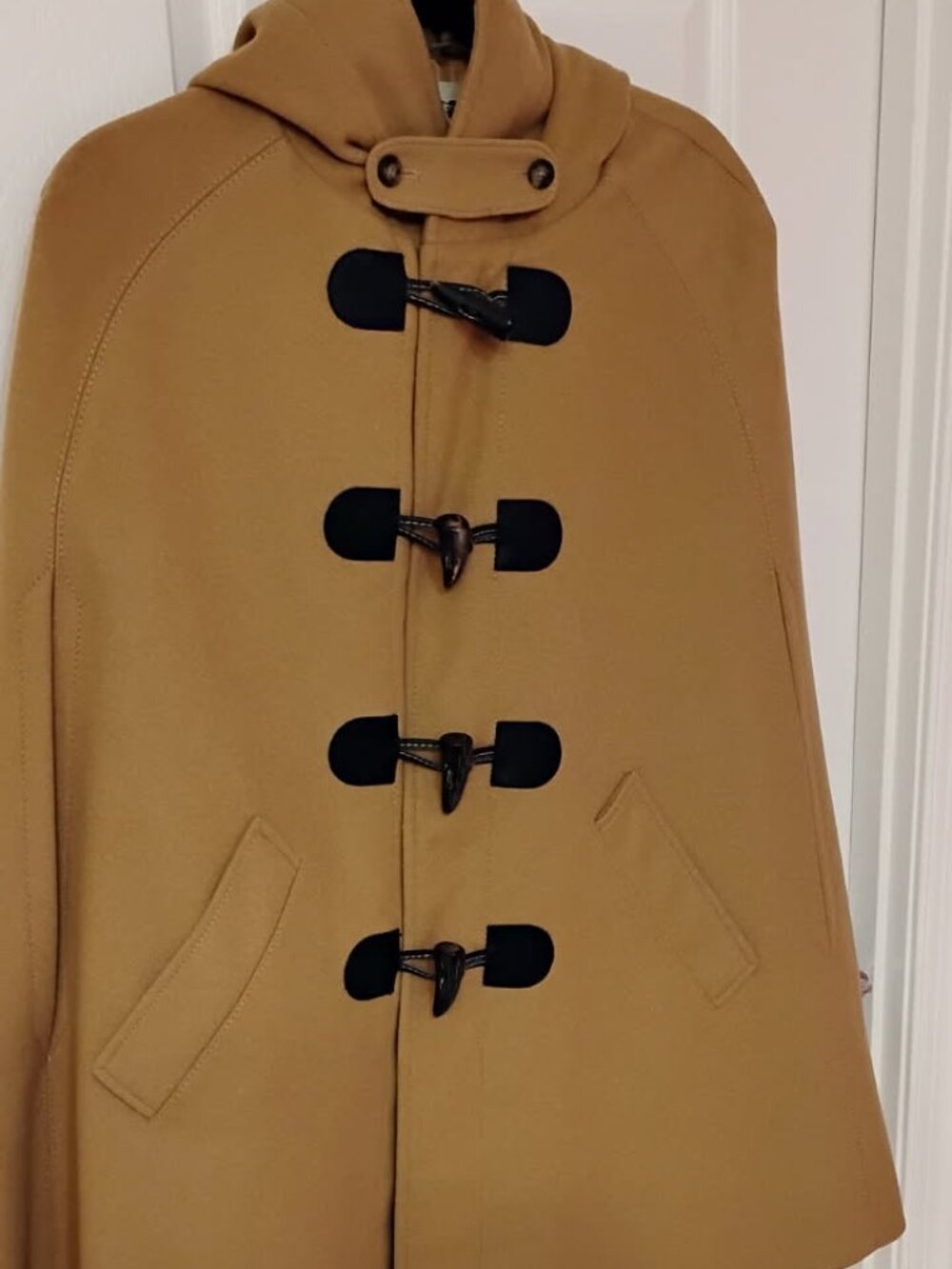 Burberry Virgin Wool Cape with hood and toggle leather buttons